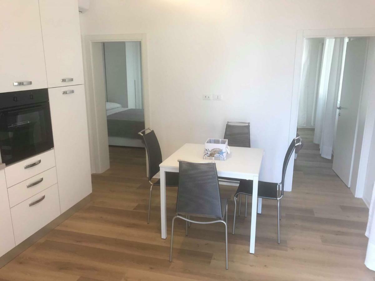 リド・ディ・イエゾロ Delta A - Piazza Marina - Vista Mareヴィラ エクステリア 写真